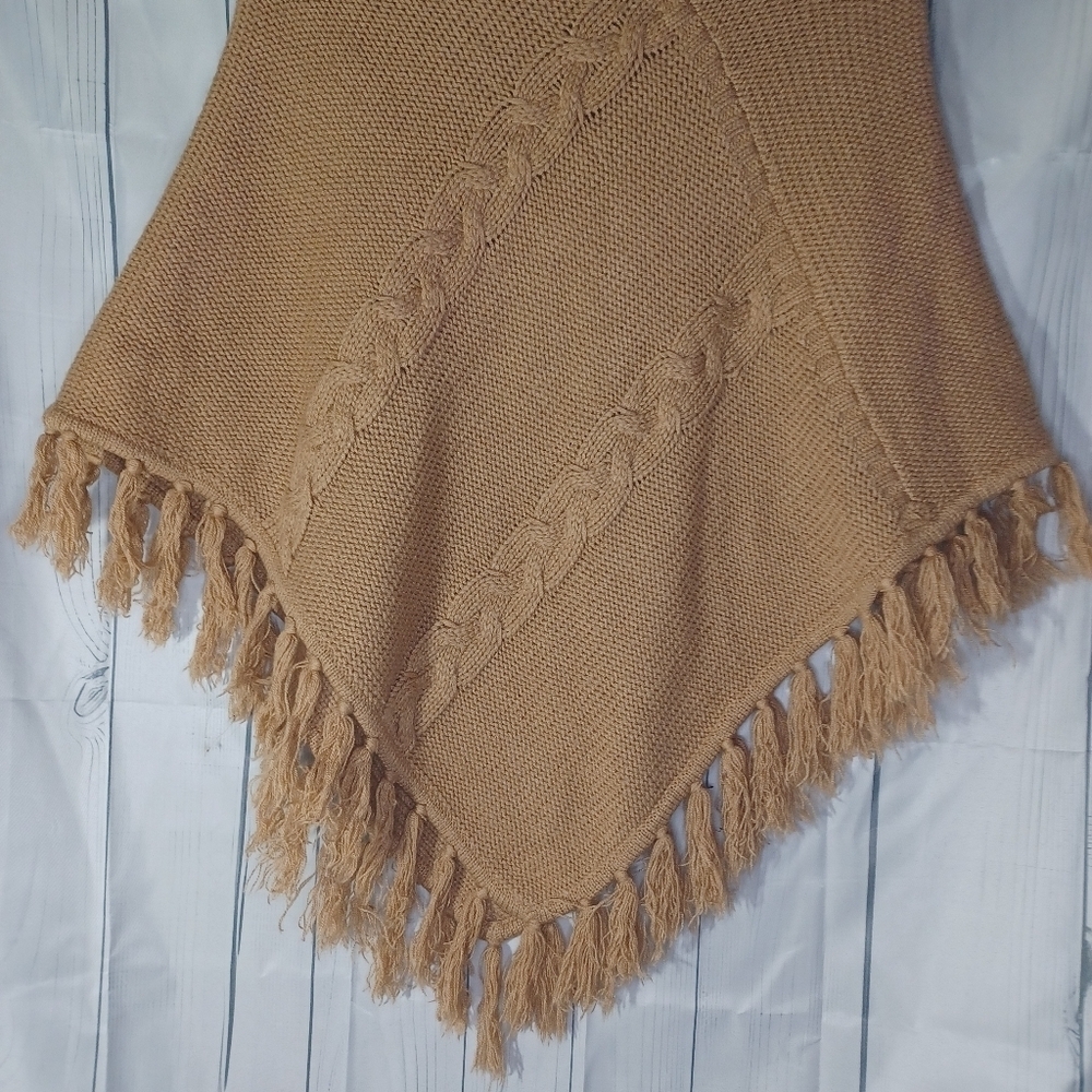 Bill Bass Knit Fringe Boho Shawl - Picture 8 of 10